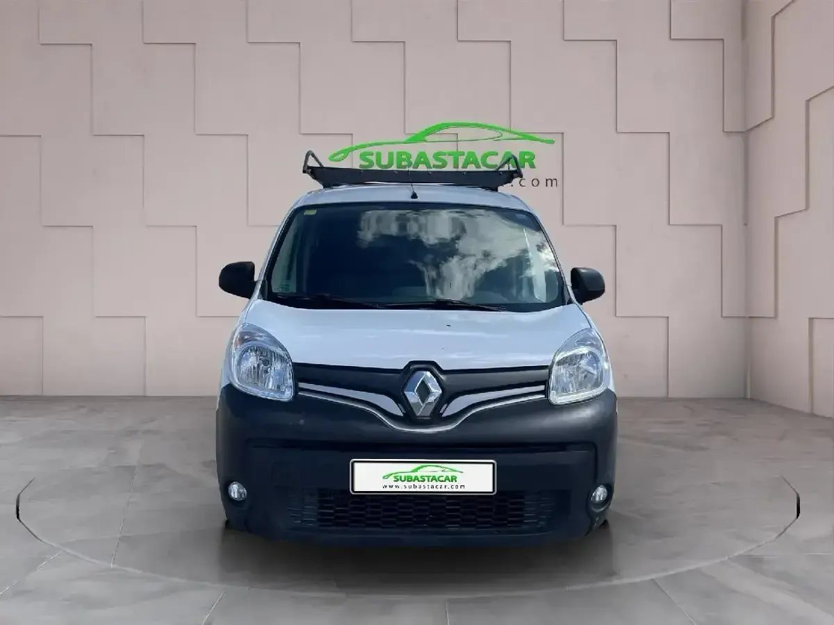 Usado Renault Kangoo 90 CV (66 kW) 2018 Blanco Monovolumen
