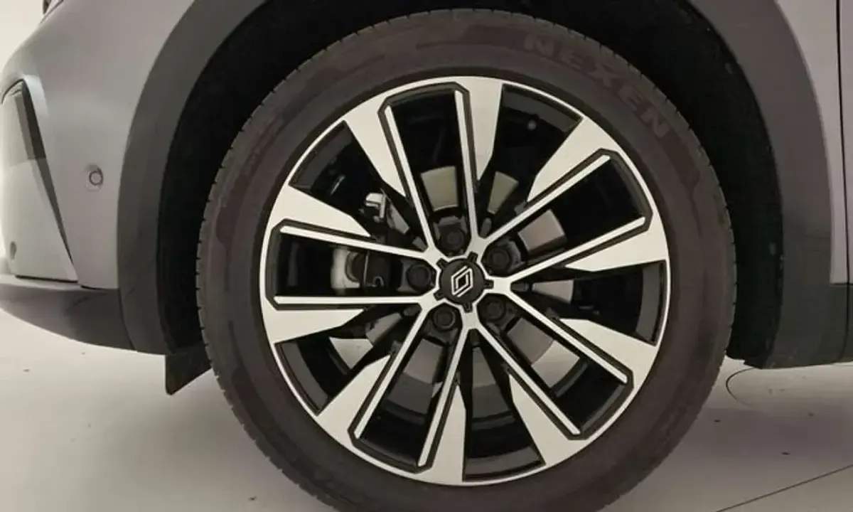 Usado Renault Espace Techno 200 CV (147 kW) 2024 Gris Monovolumen