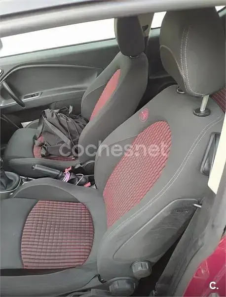 Usado Alfa Romeo MiTo Distinctive 95 CV (69 kW) 2011 Rojo Utilitario