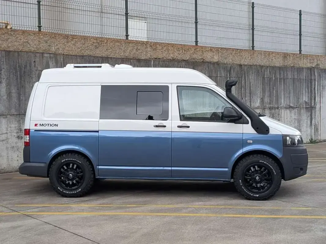 Usado VW Transporter Pro 140 CV (102 kW) 2012 Azul Van