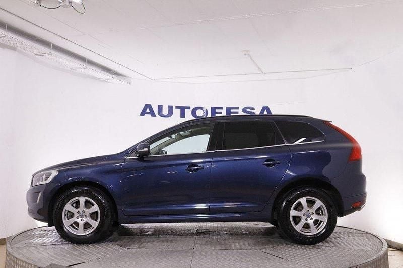 Usado Volvo XC60 Momentum 184 CV (135 kW) 2014 Azul SUV