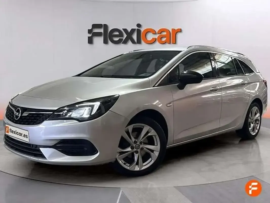 Usado Opel Astra Business Elegance 131 CV (96 kW) 2021 Gris Familiar