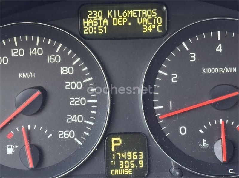 Gris / plata Usado 2007 Volvo C70 Momentum Descapotable | 10.000 € (Precio justo) - Imagen 1/1