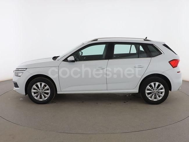 Usado Skoda Kamiq Ambition 95 CV (69 kW) 2021 Blanco SUV