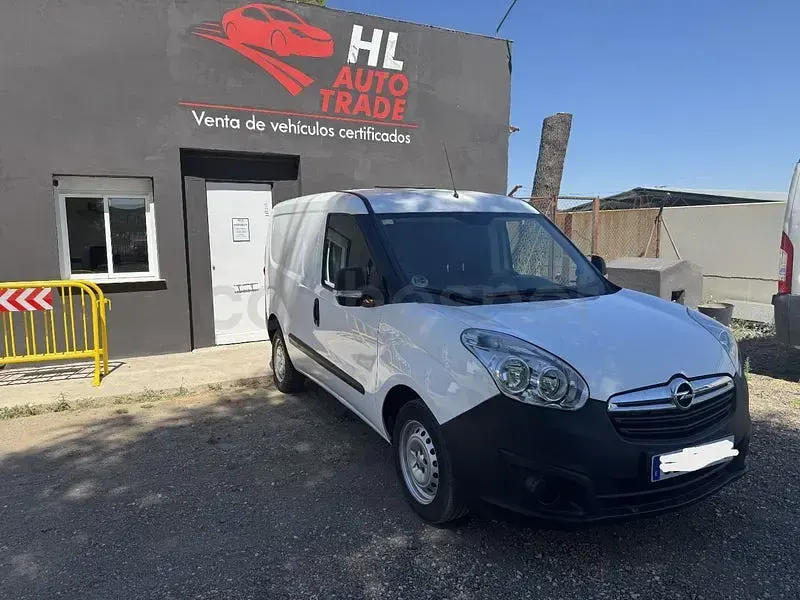 Usado Opel Combo Expression 90 CV (66 kW) 2016 Blanco Monovolumen