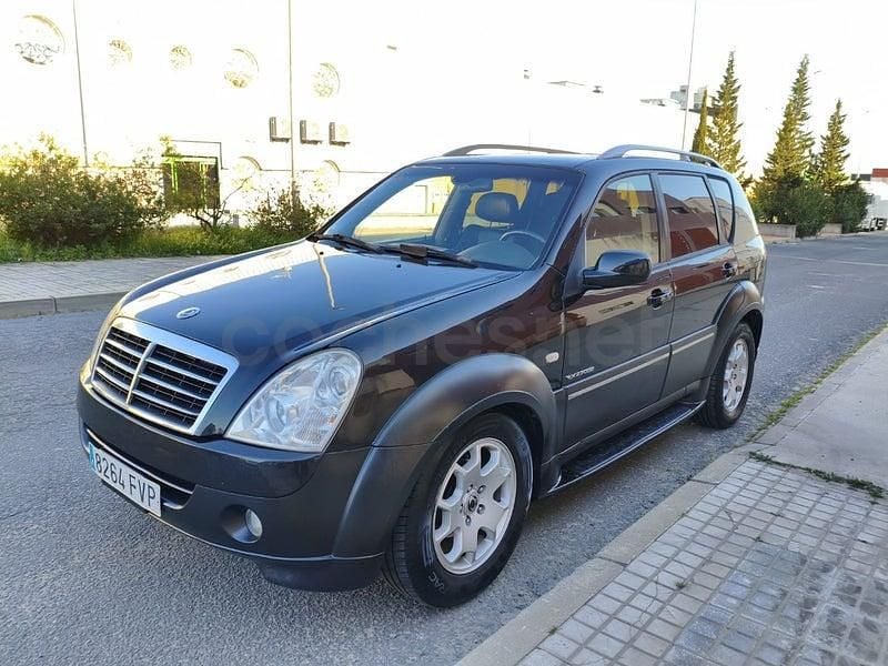 Usado Ssangyong (KGM) Rexton II Limited 186 CV (136 kW) 2007 Negro SUV