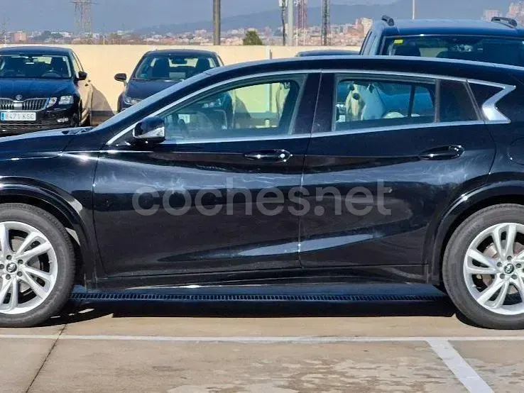 Usado Infiniti Q30 Premium 156 CV (114 kW) 2018 Negro Berlina