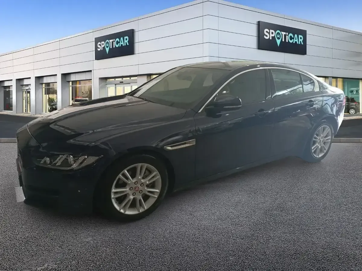 Usado Jaguar XE Pure 180 CV (132 kW) 2017 Azul Berlina