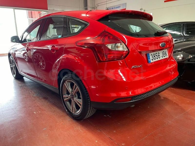 Usado Ford Focus Titanium 115 CV (84 kW) 2012 Rojo Berlina