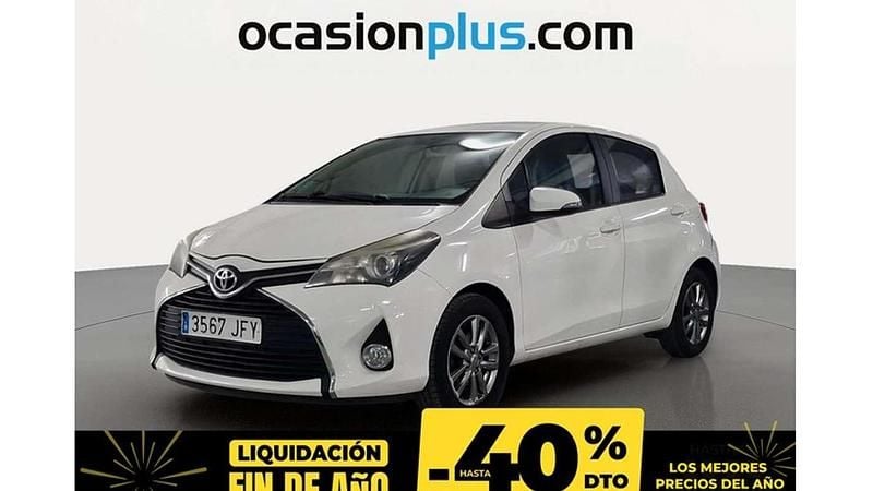 Blanco Usado 2015 Toyota Yaris Active Utilitario | 11.490 € (Precio justo) - Imagen 1/4