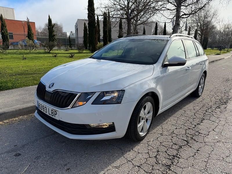 Usado Skoda Octavia 115 CV (84 kW) 2019 Blanco Familiar