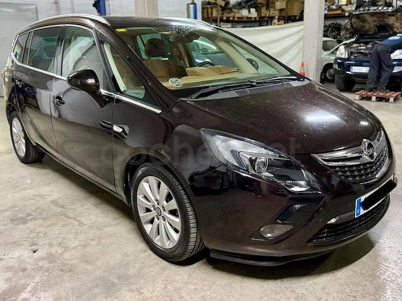 Usado Opel Zafira Tourer Excellence 165 CV (121 kW) 2014 Marrón Monovolumen