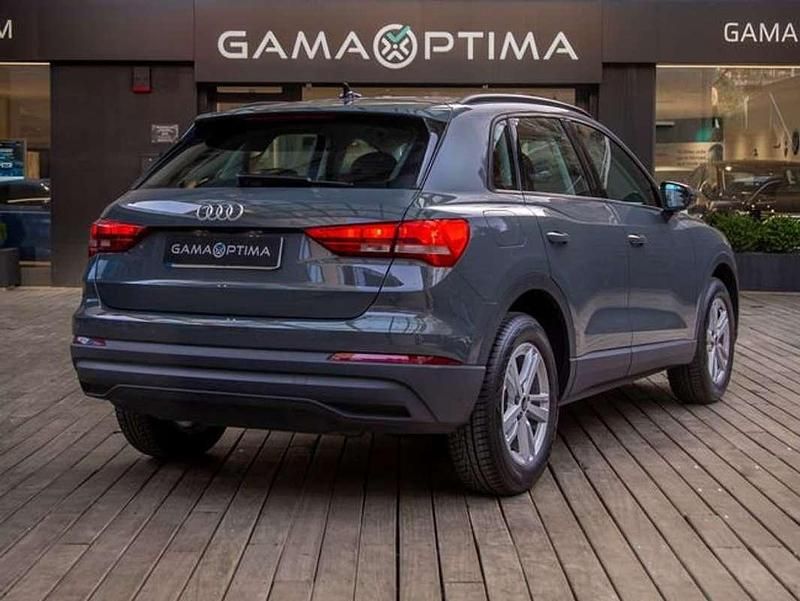 Usado Audi Q3 Business 245 HP (180 kW) 2022 Cinzento SUV