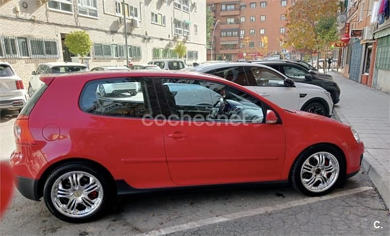 Rojo Usado 2005 VW Golf GTI Berlina | 4399 € (Super precio) - Imagen 1/4