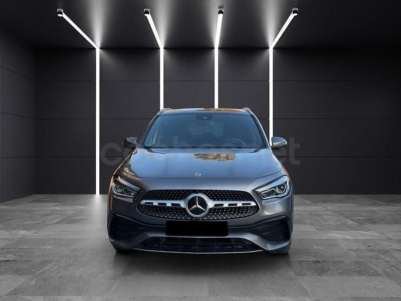 Usado Mercedes GLA180 136 CV (100 kW) 2022 Gris / plata SUV