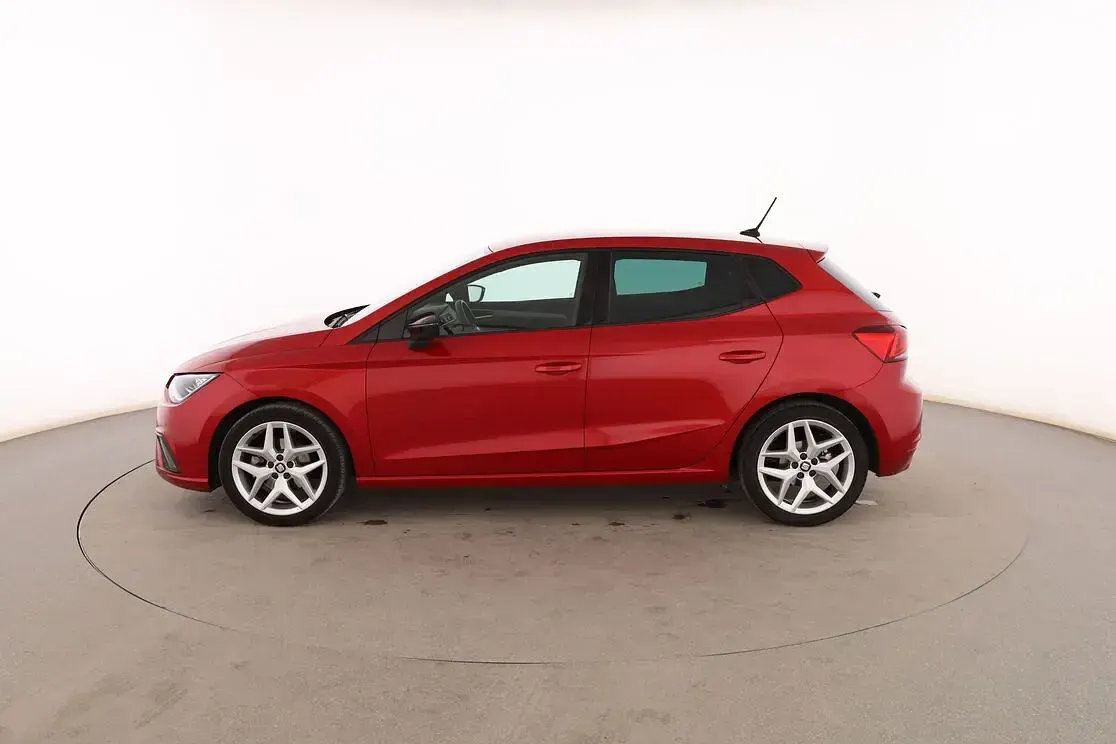 Usado Seat Ibiza FR 116 CV (85 kW) 2020 Rojo Utilitario