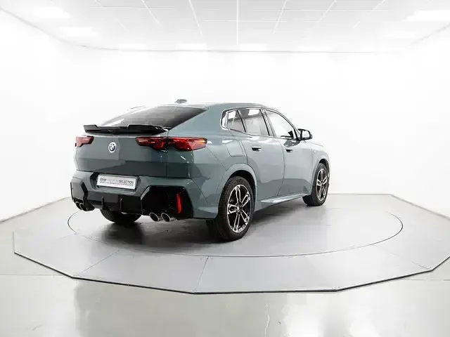 Używany BMW X2 Comfort Edition 300 KM (220 kW) 2024 Zielony SUV