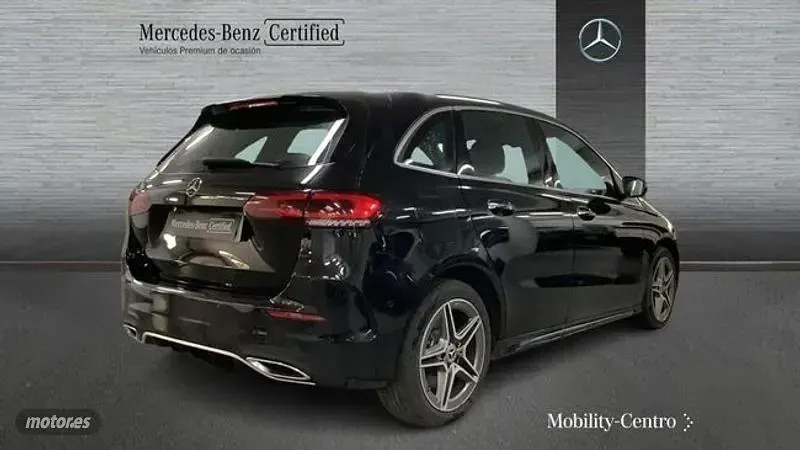 Usado Mercedes B250 217 CV (159 kW) 2022 Negro Utilitario