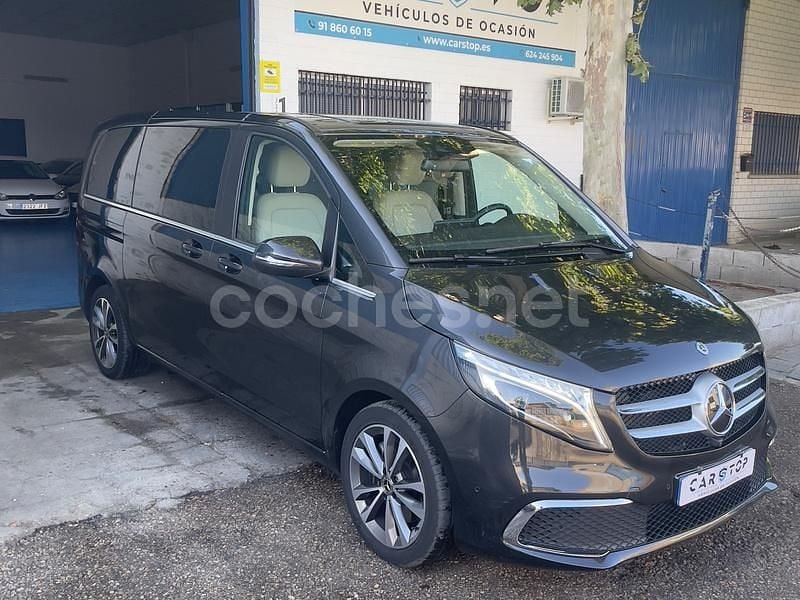 Gris / plata Usado 2022 Mercedes V300 Avantgarde Monovolumen | 66.700 € (Precio justo) - Imagen 1/4