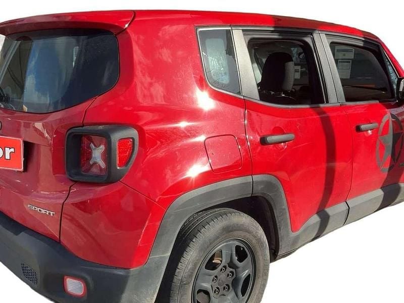 Usado Jeep Renegade Sport 120 CV (88 kW) 2019 Rojo SUV