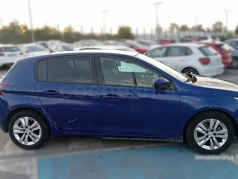 Usado Peugeot 308 SW Access 110 CV (80 kW) 2018 Azul Familiar