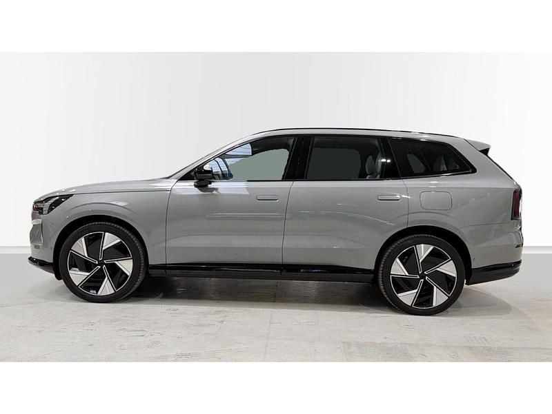 Usado Volvo EX90 Ultra 300 kW (408 CV) 2026 Gris SUV