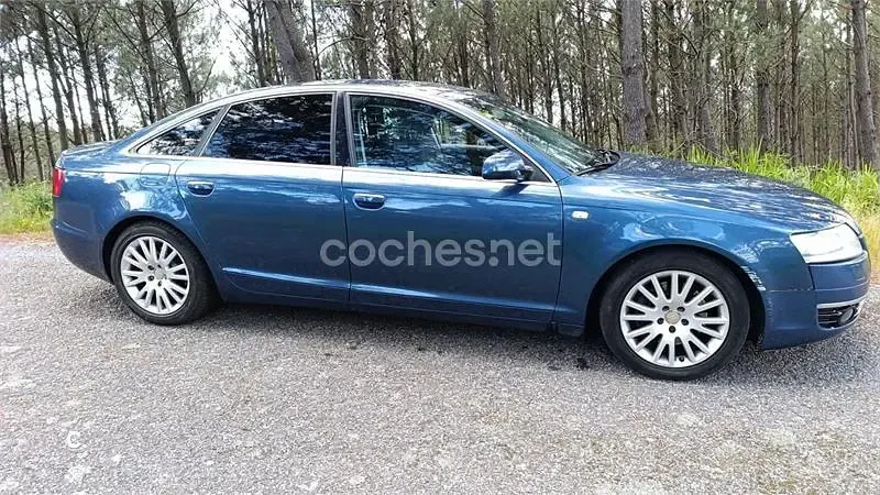 Usado Audi A6 225 CV (165 kW) 2004 Azul Berlina