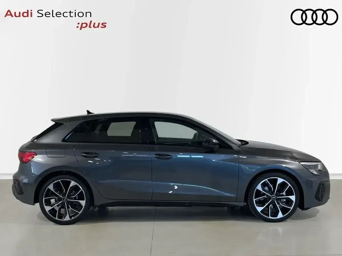Usado Audi Q3 150 CV (110 kW) 2024 Gris SUV
