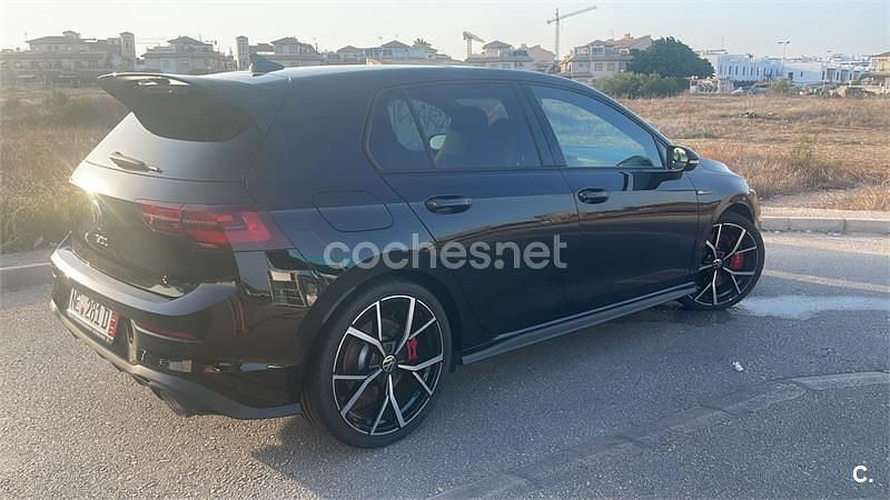 Negro Usado 2024 VW Golf GTI Clubsport Berlina | 41.000 € (Caro) - Imagen 1/4
