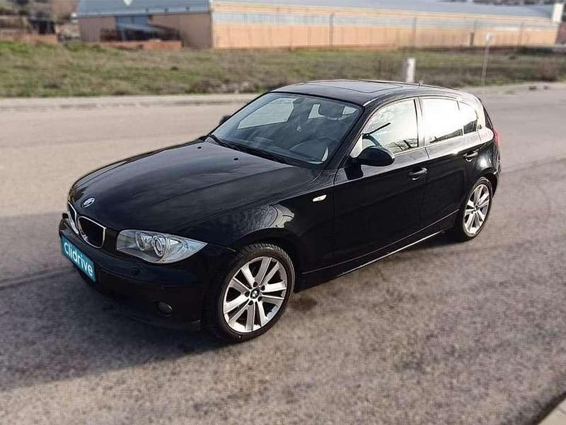Usado BMW 118 122 CV (89 kW) 2005 Negro Utilitario