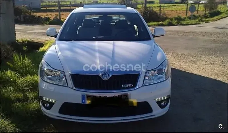 Usado Skoda Octavia RS 170 CV (125 kW) 2010 Blanco Berlina