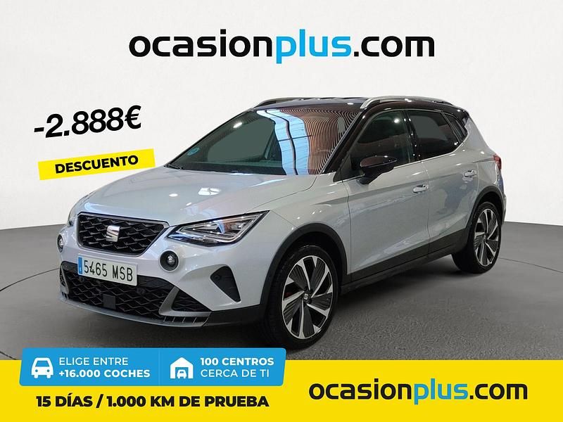 Gris Usado 2024 Seat Arona FR SUV | 22.400 € (Precio justo) - Imagen 1/4