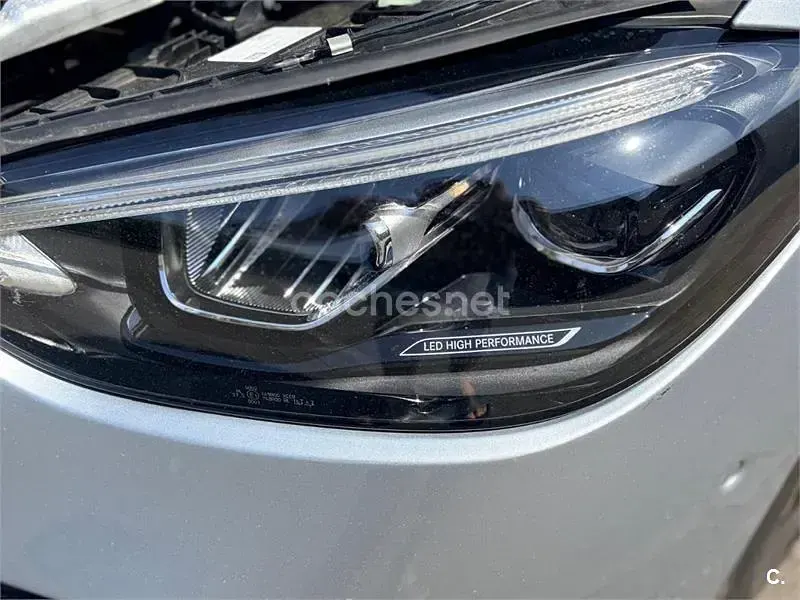 Usado Mercedes C220 200 CV (147 kW) 2023 Gris / plata Familiar