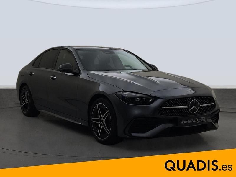 Usado Mercedes C300e 313 CV (230 kW) 2025 Gris / plata Berlina
