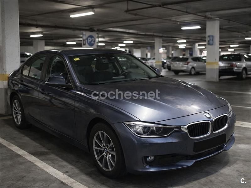 Gris / plata Usado 2015 BMW 318 Berlina | 10.990 € (Buen precio) - Imagen 1/4