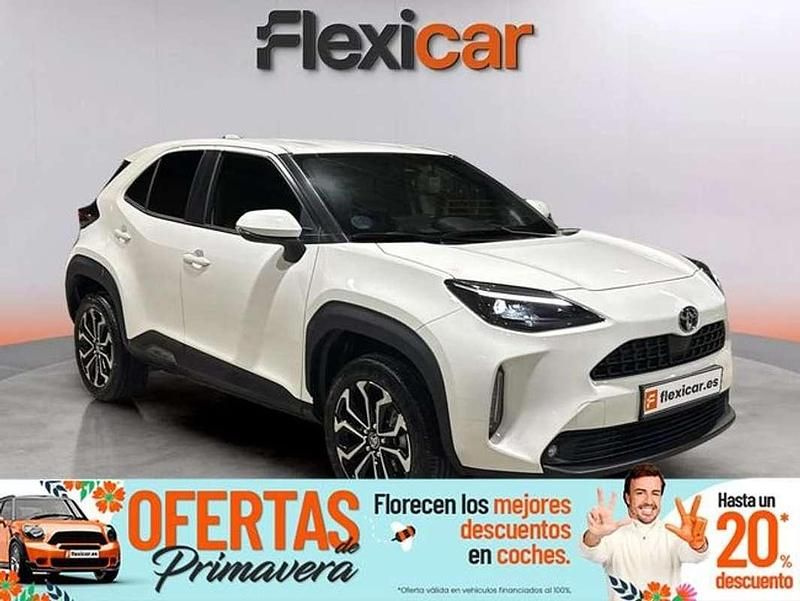 Usado Toyota Yaris Cross Active 116 CV (85 kW) 2022 Blanco SUV