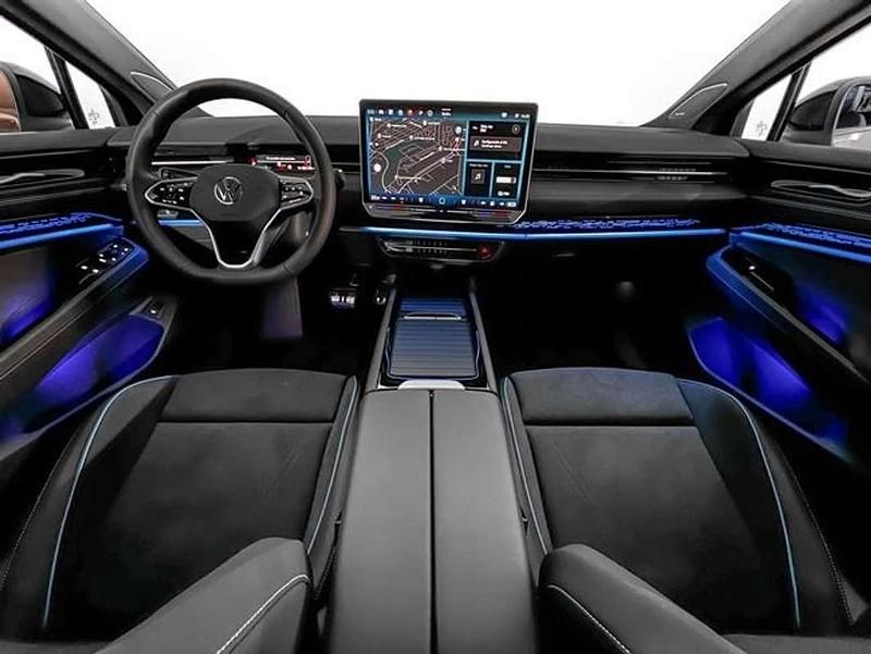 Usado VW ID.7 Pro 210 kW (286 CV) 2024 Blanco Berlina