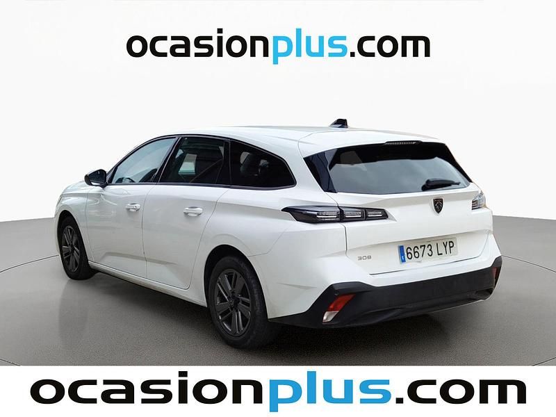 Usado Peugeot 308 Active 130 CV (95 kW) 2022 Blanco Familiar