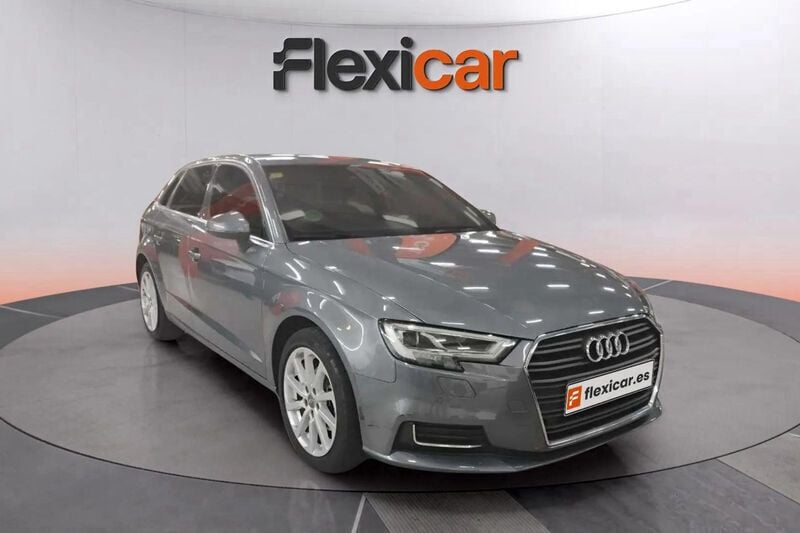 Gris Usado 2018 Audi A3 Sportback Attraction Berlina | 15.990 € (Super precio) - Imagen 1/4