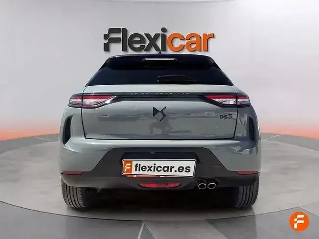 Usado DS Automobiles DS3 Crossback Performance 130 CV (95 kW) 2023 Gris SUV