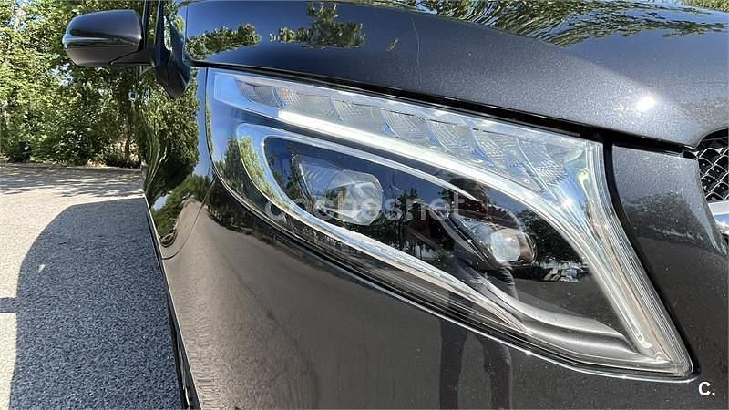 Usado Mercedes V220 Avantgarde 163 CV (119 kW) 2022 Negro Monovolumen