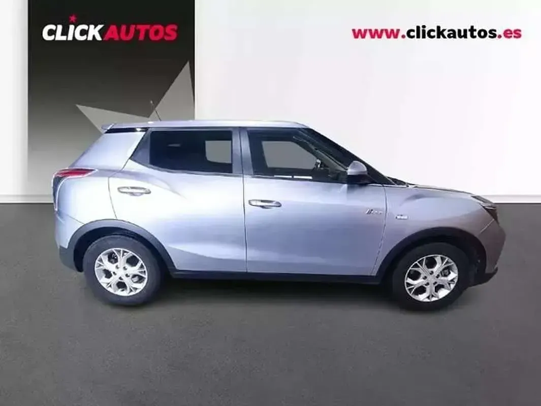 Usado SsangYong Tivoli 162 CV (119 kW) 2025 Gris SUV