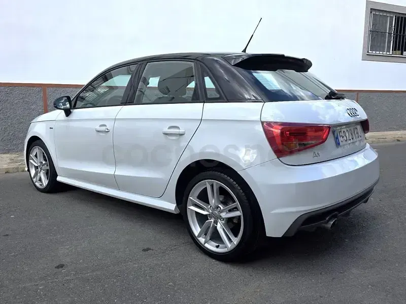 Usado Audi A1 Sportback Attraction 116 CV (85 kW) 2017 Blanco Utilitario