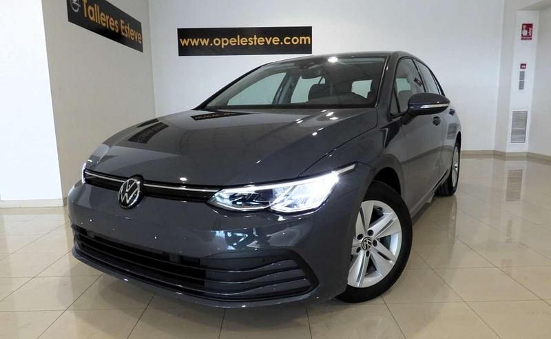 Usado VW Golf VIII Life 110 CV (80 kW) 2024 Gris Utilitario