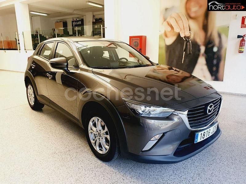Usado Mazda CX-3 Style 120 CV (88 kW) 2017 Gris / plata SUV