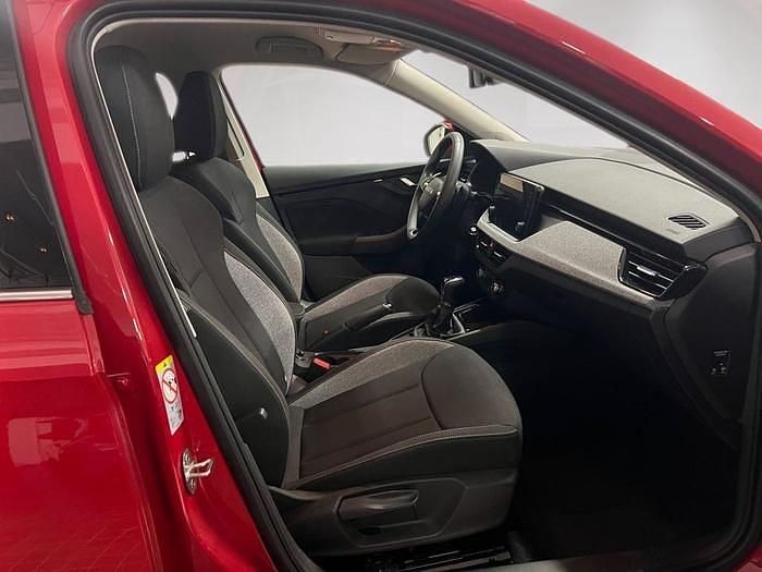 Usado Skoda Kamiq Selection 115 CV (84 kW) 2025 Rojo SUV