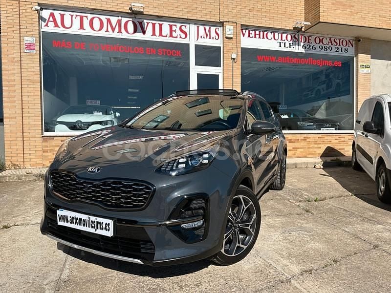 Usado Kia Sportage GT-Line 136 CV (100 kW) 2019 Gris / plata SUV
