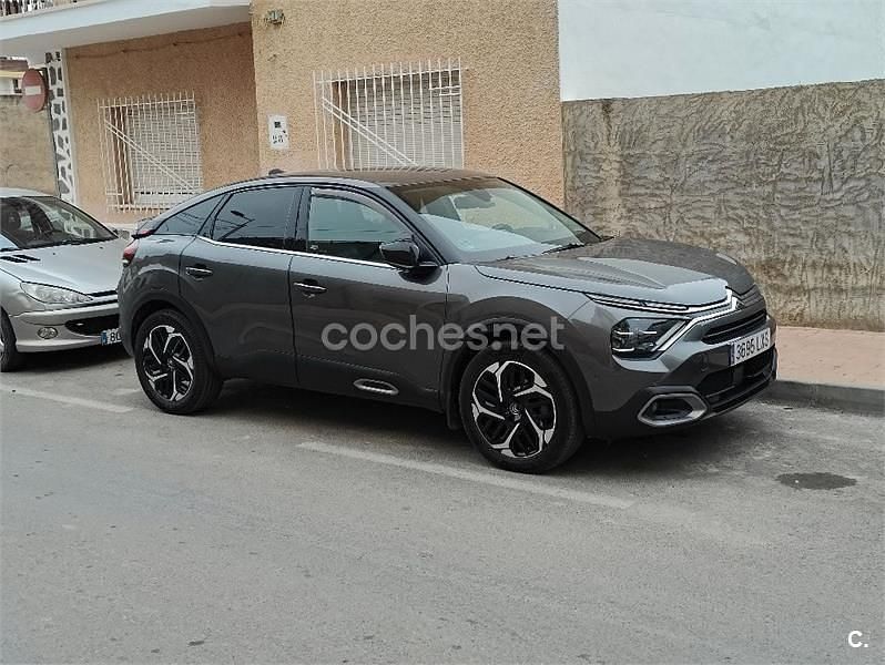 Usado Citroën C4 Shine 130 CV (95 kW) 2022 Gris / plata Berlina