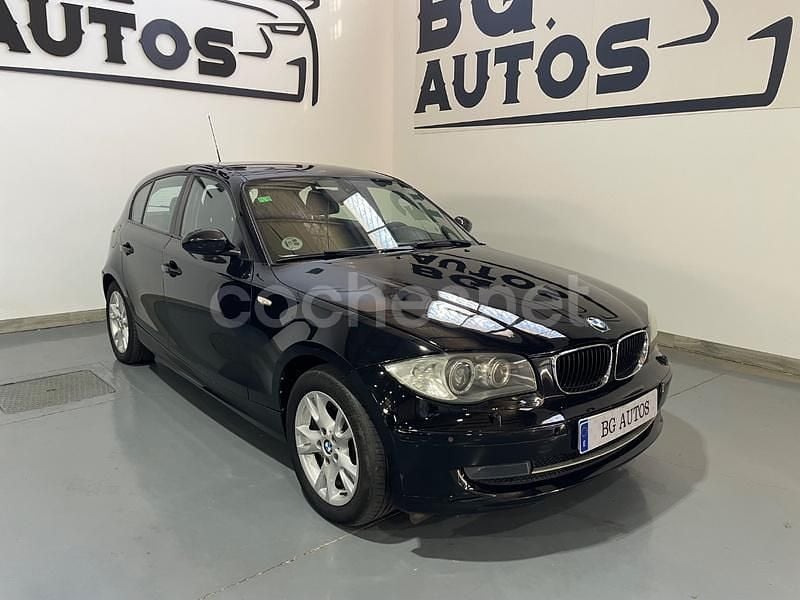 Negro Usado 2007 BMW 118 Utilitario | 5999 € (Precio justo) - Imagen 1/4