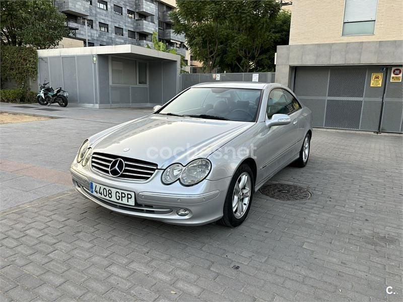 Gris / plata Usado 2006 Mercedes CLK270 Avantgarde Coupe | 5300 € (Super precio) - Imagen 1/4